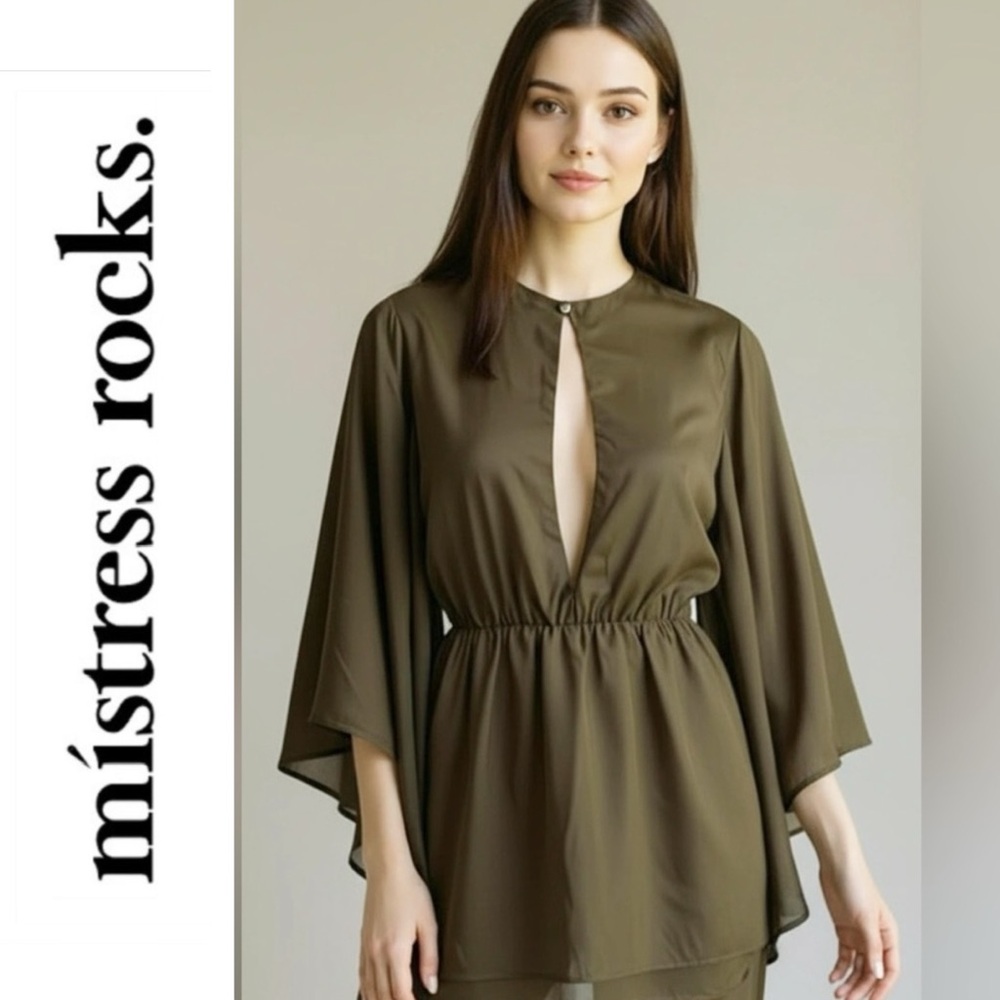 Mistress Rocks Los Angeles flowy green cleavage Goddess mini dress size small